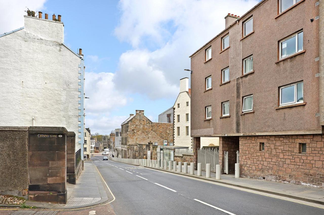 Joivy Contemporary Royal Mile Apartment With Balcony Edinburgh Exteriér fotografie